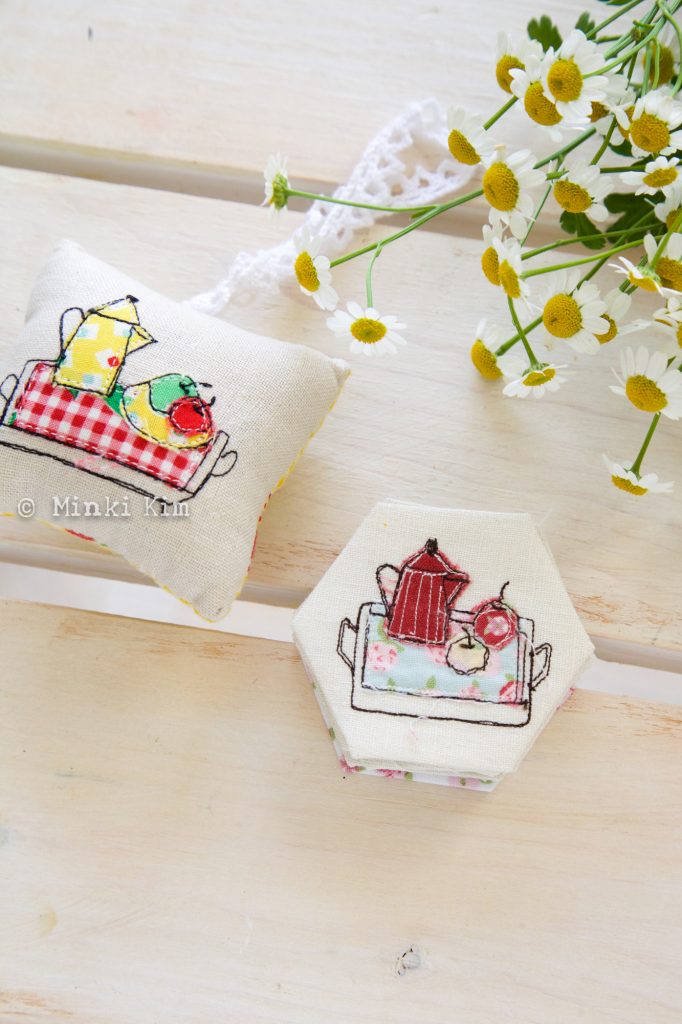 Sew illustrated Hexies Minki's Work Table